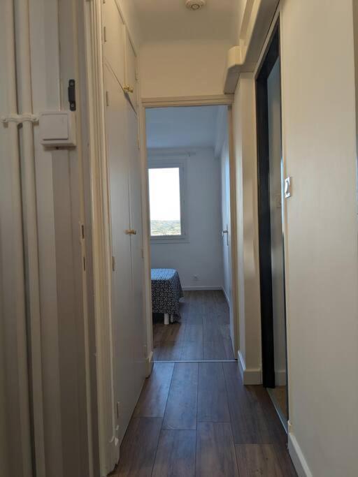 Appartment - Vue Imprenable Sur La Cite Medievale - Parking Gratuit - Climatise Carcassonne Dış mekan fotoğraf